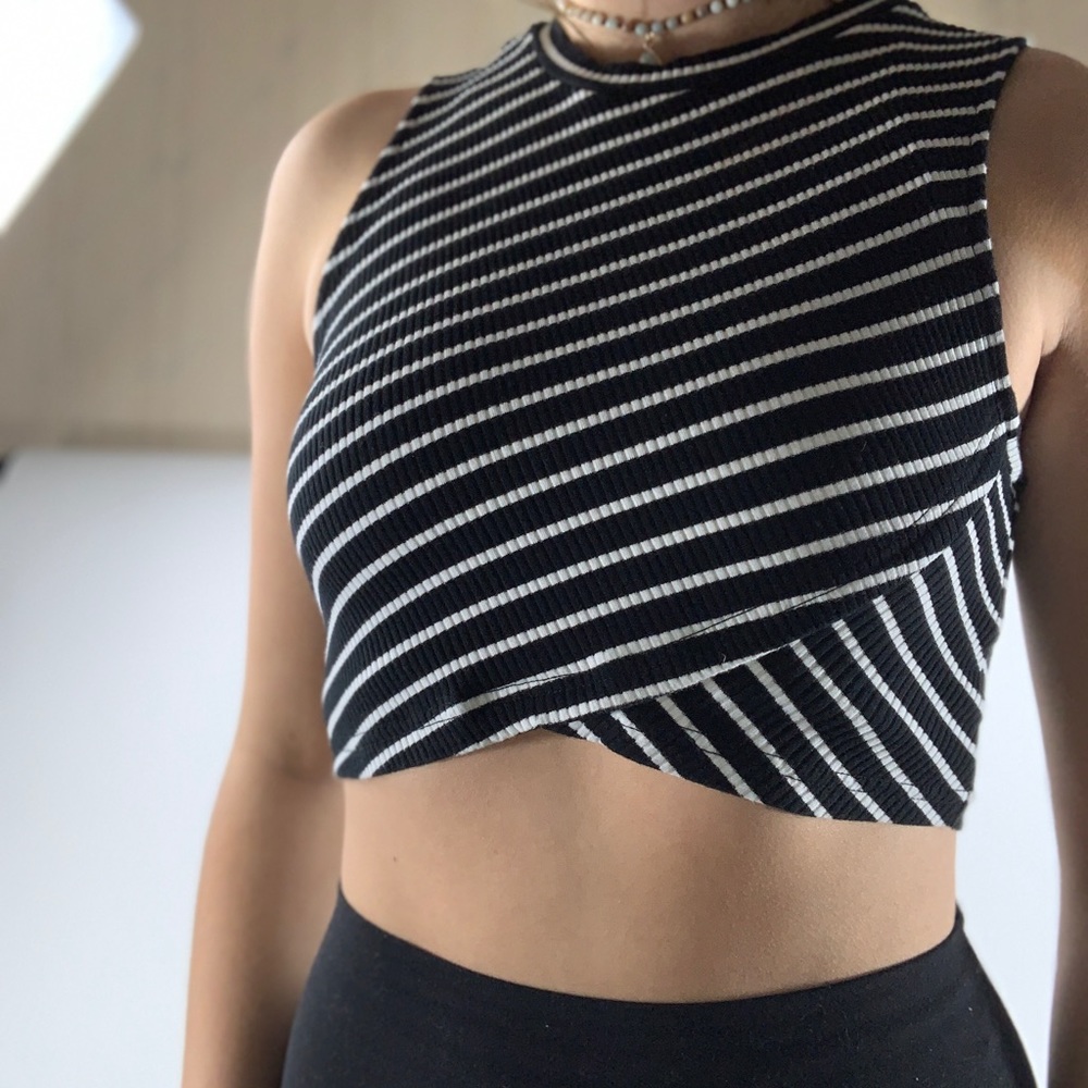 Black and white crop top